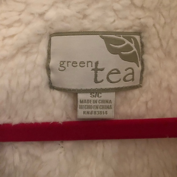 Like-new super plush green Sherpa lined vest - Picture 5 of 5